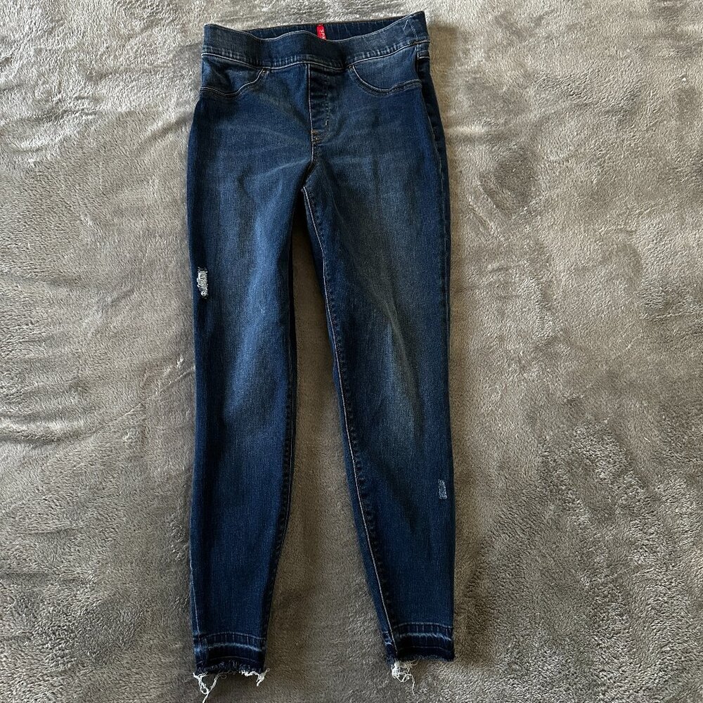 Spanx Pull On Jeans Jeggings Women's size MEDIUM Raw Hem